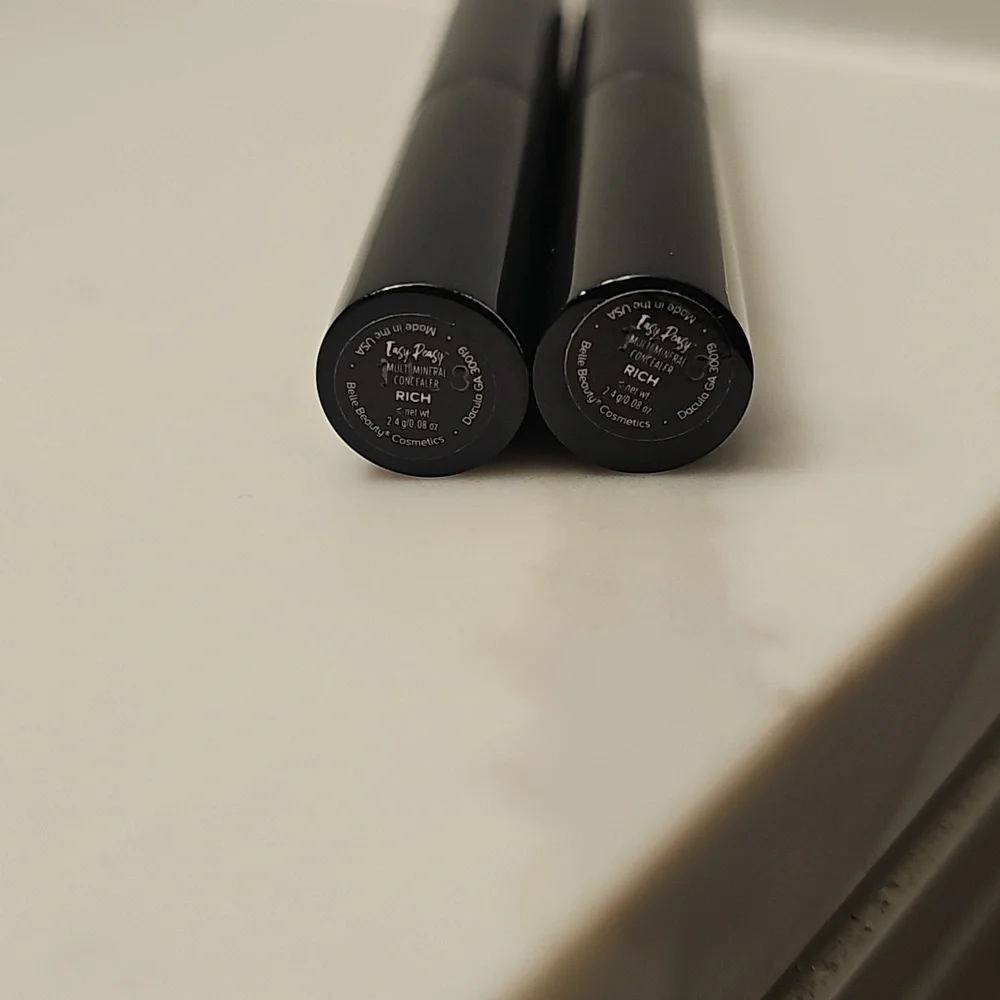 Belle Beauty Easy Peasy Multi-Mineral Concealer (2) In 'Rich'. New & Unused.